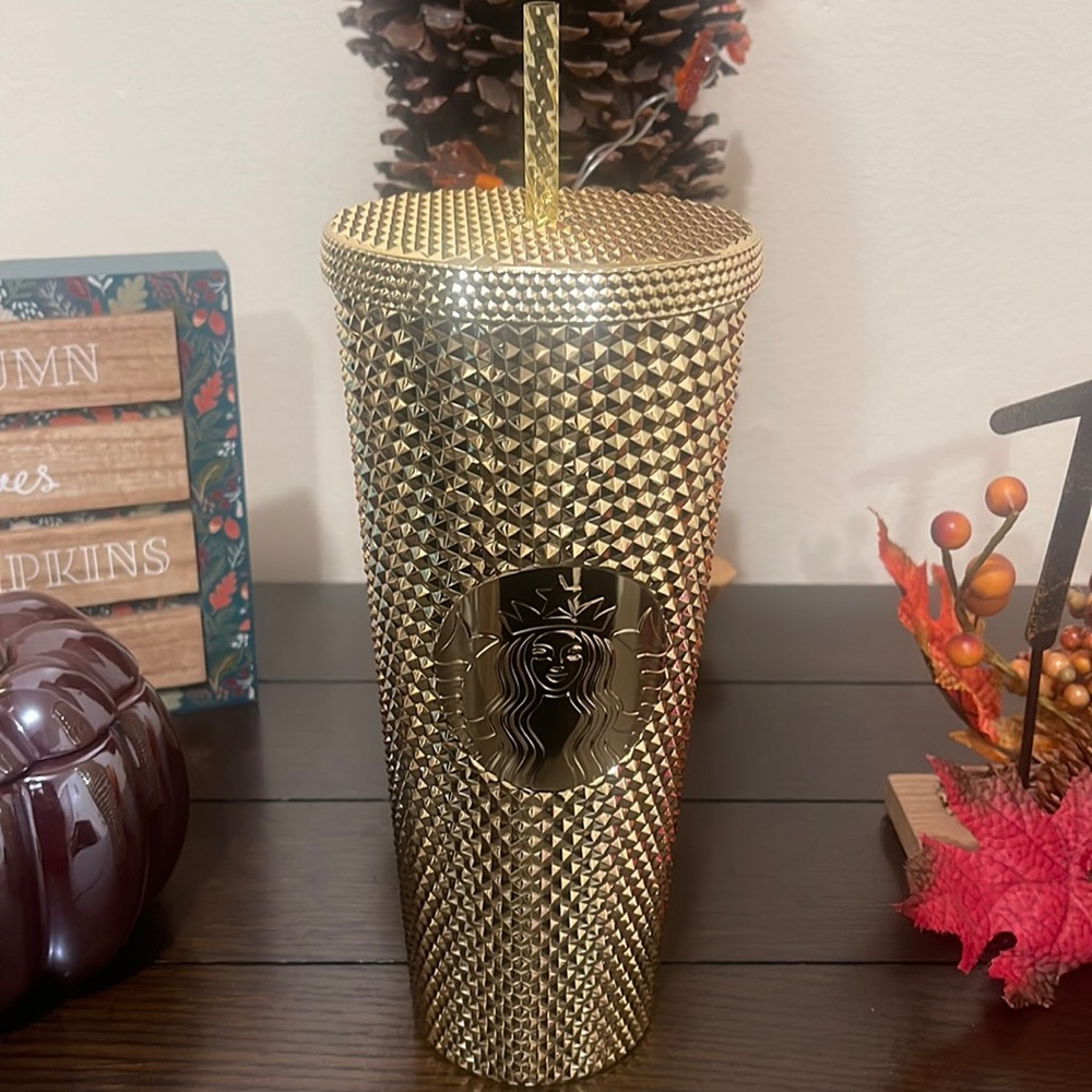 Starbucks Studded Gold Winter 2022